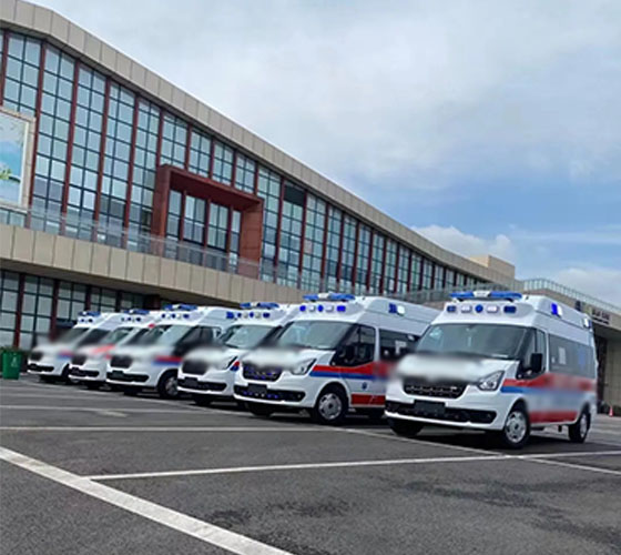 布拖县服务车队展示