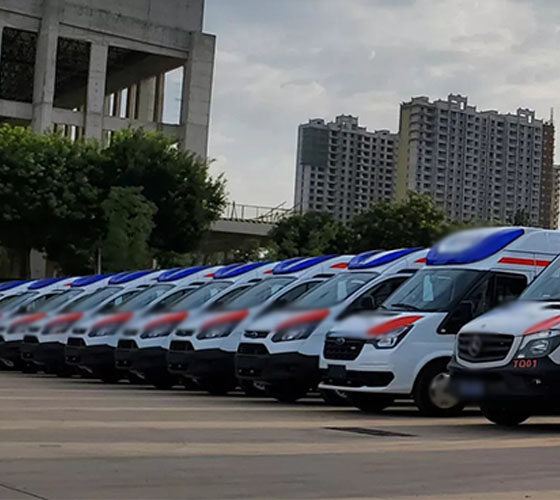 布拖县服务车队展示